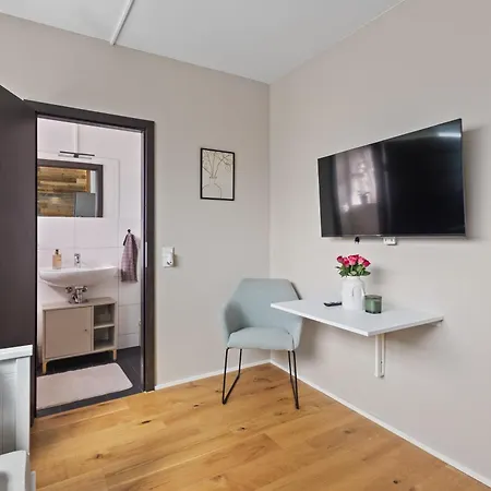 1-zimmer Fitnessapartment, Klein Aber Fein * Stuttgart
